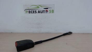 Attache ceinture avant gauche