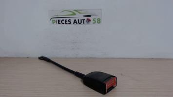 Attache ceinture avant droit