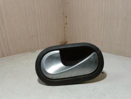 Poignee interieur avant gauche