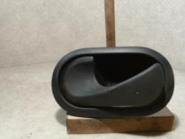Poignee interieur avant gauche