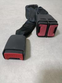 Attache ceinture arriere centrale