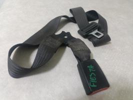 Attache ceinture arriere droit