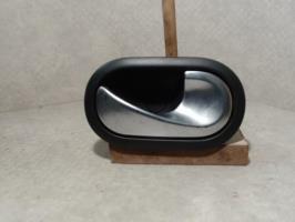 Poignee interieur avant droit