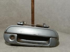 Poignee porte avant droit