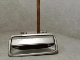 Poignee porte arriere droit