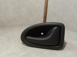 Poignee interieur avant droit