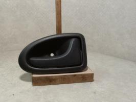 Poignee interieur avant droit