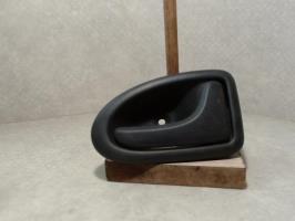 Poignee interieur avant droit