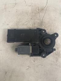 Moteur leve vitre avant gauche