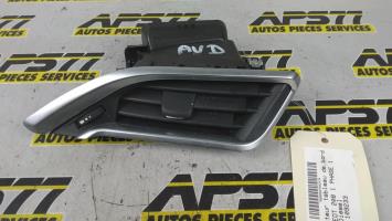 Aerateur tableau de bord avant droit