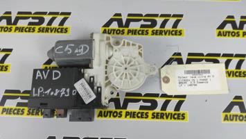 Moteur leve vitre avant droit