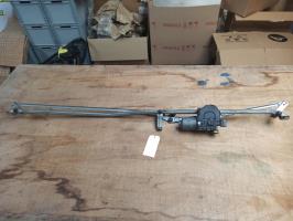 Moteur essuie glace avant