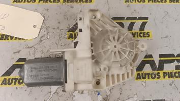 Moteur leve vitre avant droit