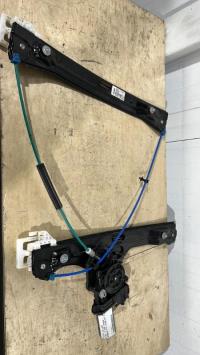 Leve vitre electrique avant droit