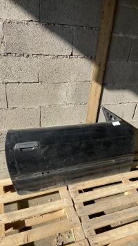 Puerta delantera derecha