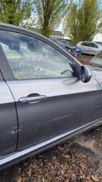 Porte avant droit