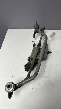 Moteur essuie glace avant droit