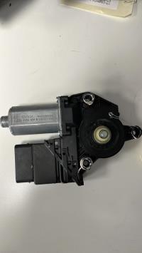 Moteur leve vitre arriere droit