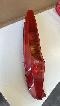 Fanale posteriore principale sinistro (luci)