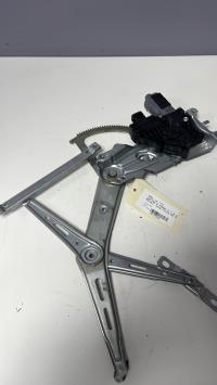 Moteur leve vitre avant droit