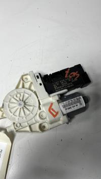 Moteur leve vitre avant droit
