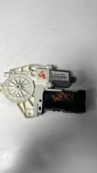 Moteur leve vitre avant gauche