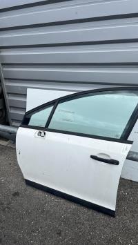 Porte avant gauche