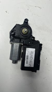 Moteur leve vitre arriere droit