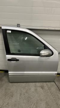 Porte avant droit