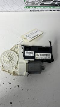 Moteur leve vitre avant droit