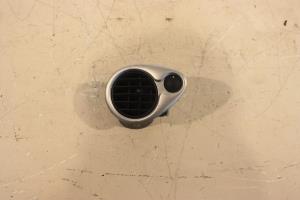 Aerateur tableau de bord avant droit