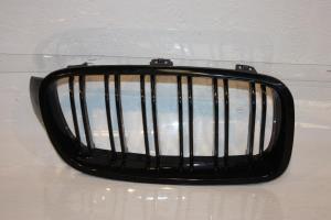 Grille de calandre droite