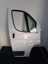 Porte avant droit