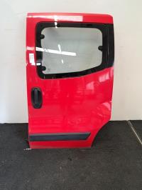 Porte laterale gauche