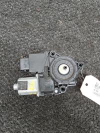 Moteur leve vitre avant gauche