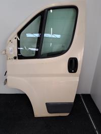 Porte avant gauche