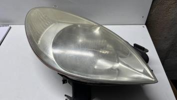 Gruppo ottico anteriore principale destro (luci)(faro)