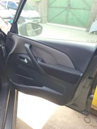 Leve vitre electrique avant droit