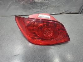 Fanale posteriore principale sinistro (luci)
