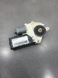 Motor de elevalunas delantero izquierdo