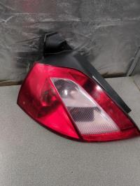 Fanale posteriore principale sinistro (luci)