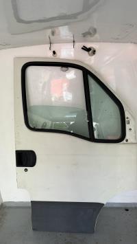 Porte avant droit
