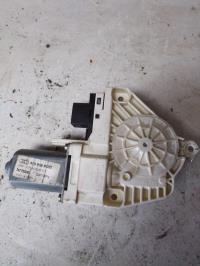 Moteur leve vitre avant droit