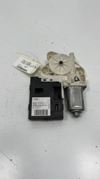 Moteur leve vitre avant droit