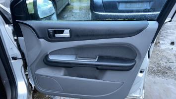 Leve vitre electrique avant droit