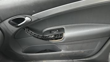 Leve vitre electrique avant droit