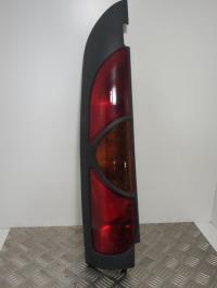Fanale posteriore principale sinistro (luci)