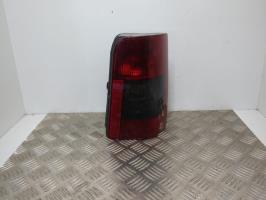 Luz trasera secundaria derecha (luces)