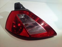 Fanale posteriore principale sinistro (luci)