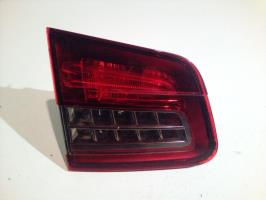 Luz trasera secundaria izquierda (luces)
